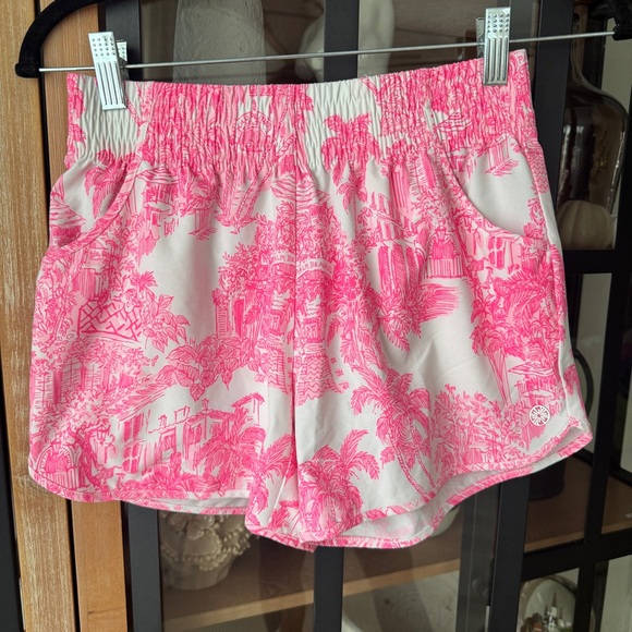 Lilly Pulitzer Pants - Lilly Pulitzer LUXLETIC toile print backcourt print workout performance mid rise